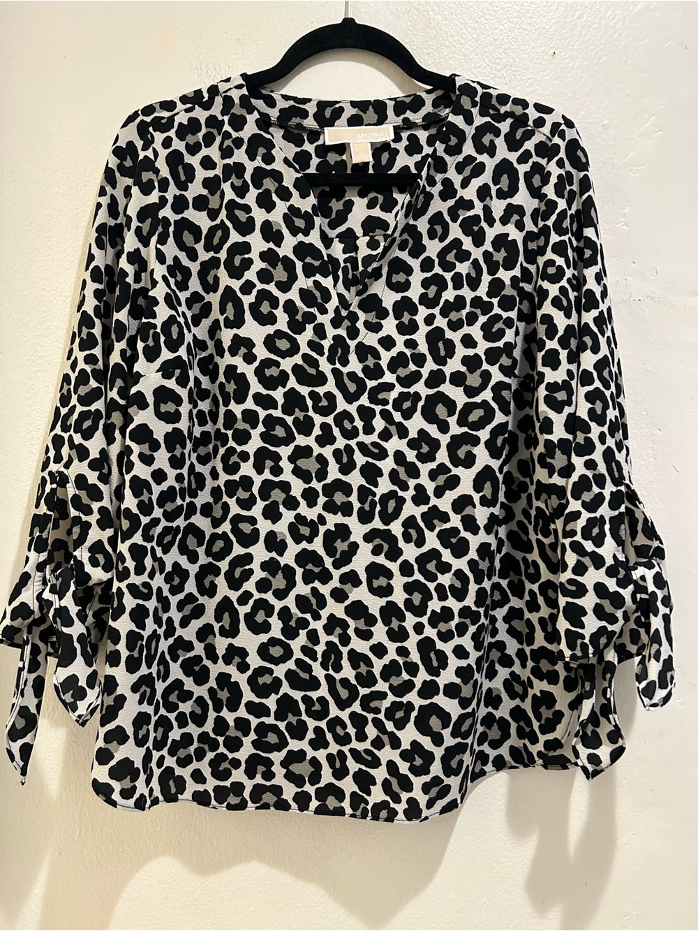 Michael Kors Leopard Print V-Neck Womens Top - Black & White